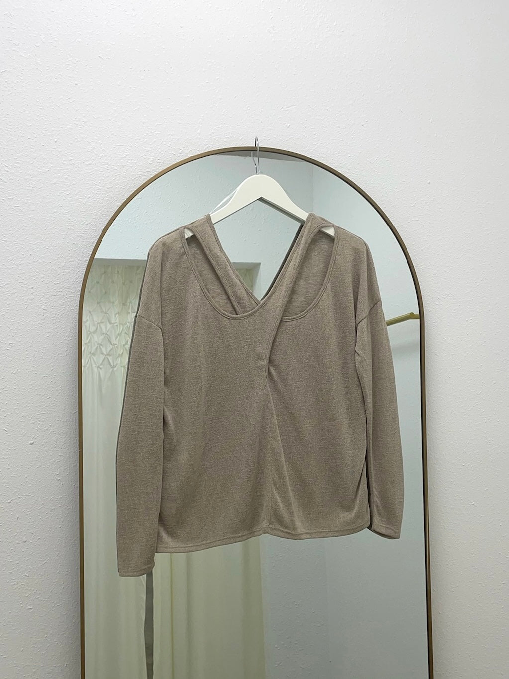 Long Sleeve Cross Back Top