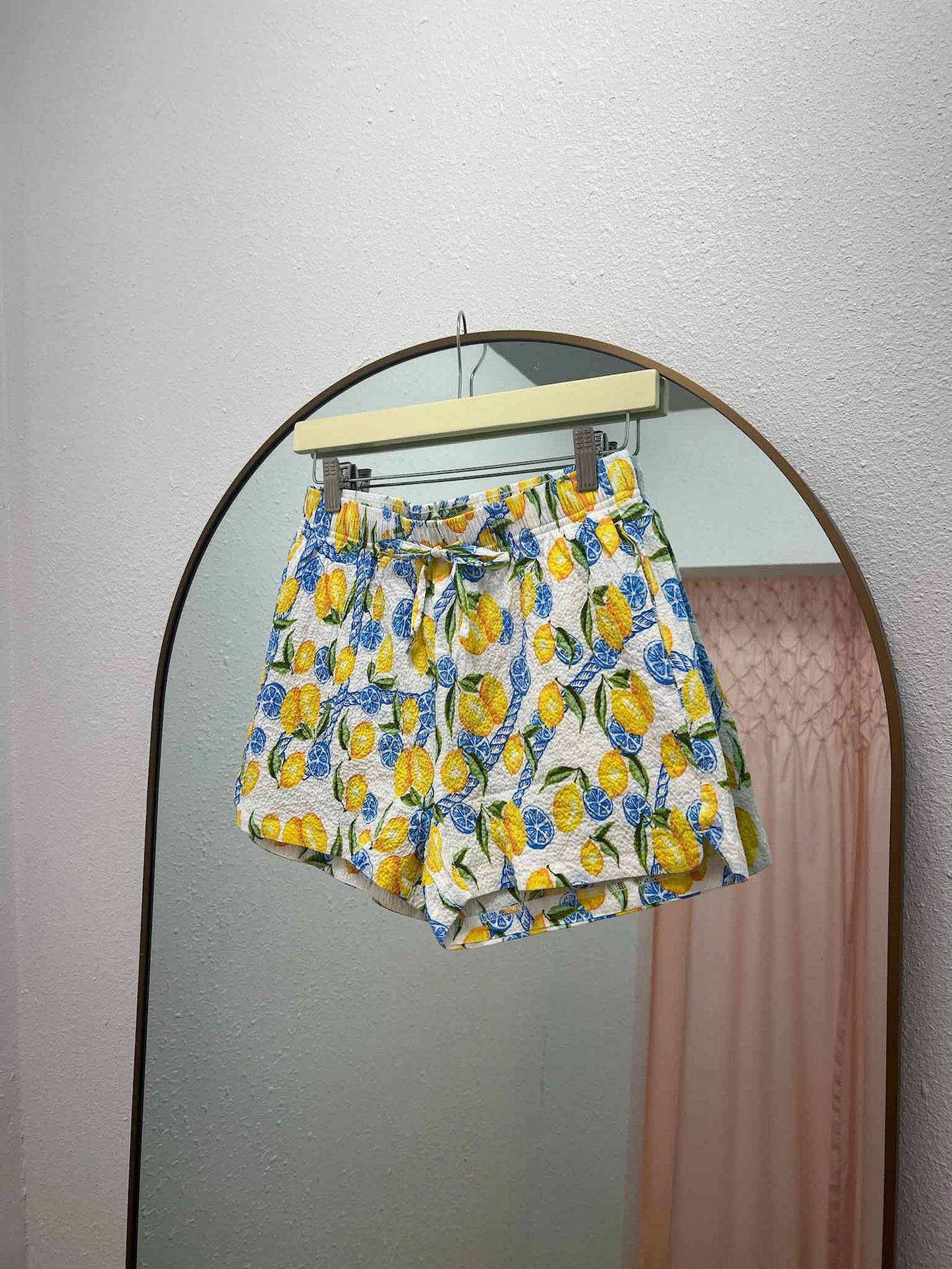 Lemon Print Elastic Waist Shorts
