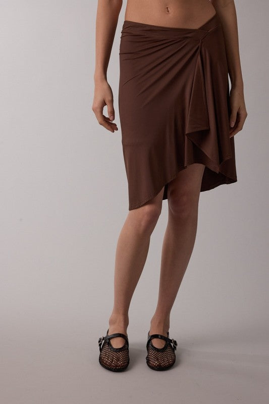 Asymmetric High-low Skirt
