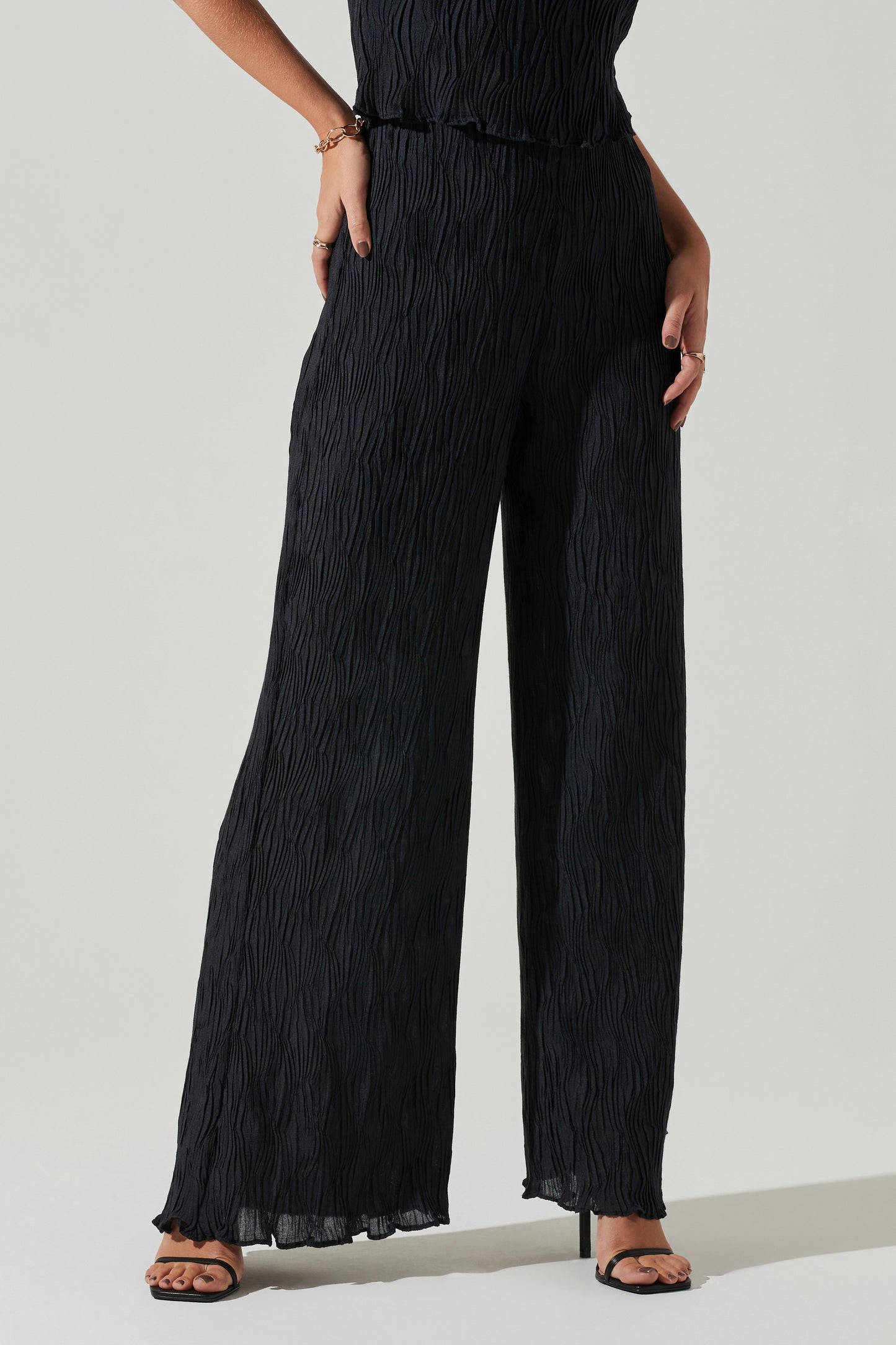 Janesa Textured Wide Leg Pants