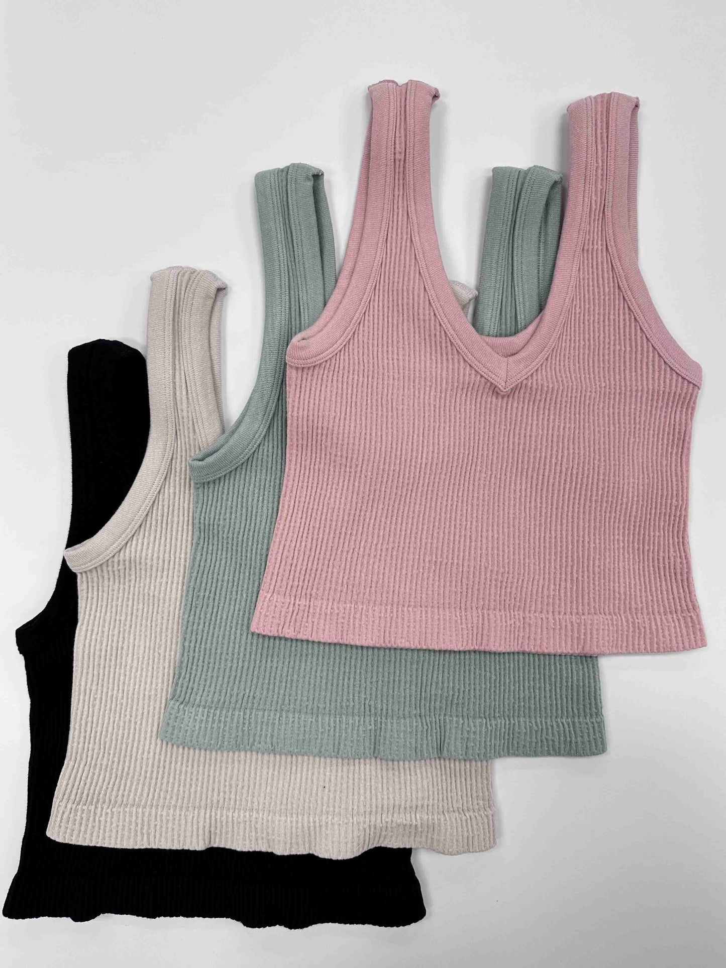 Ribbed Seamless V-Neck Cropped Top