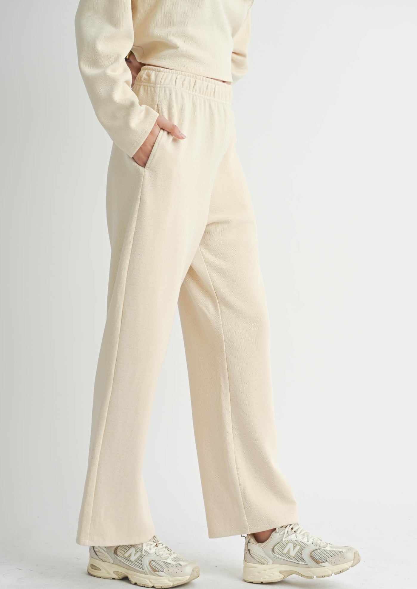 Relaxed Stay Wide Leg Sweatpants