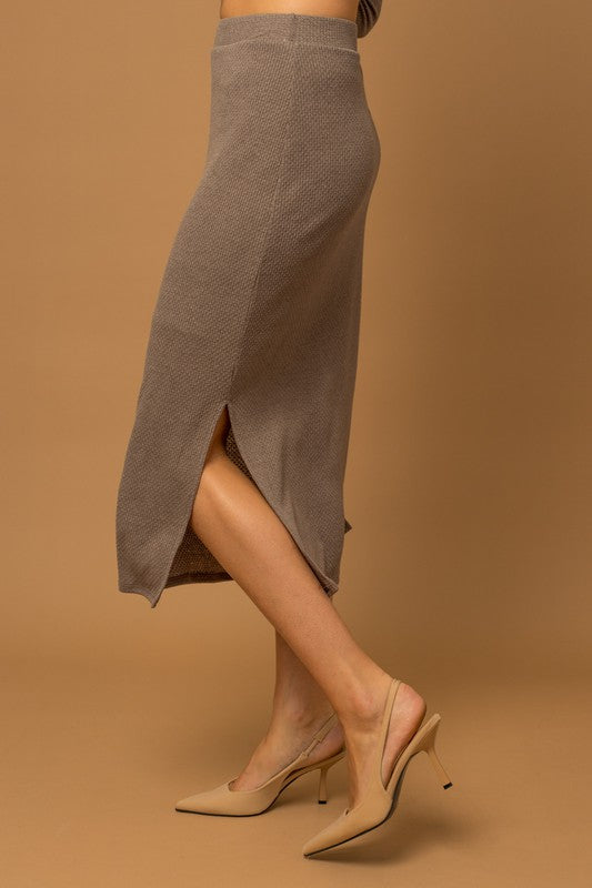 Elastic Waist Side Slit Midi Skirt